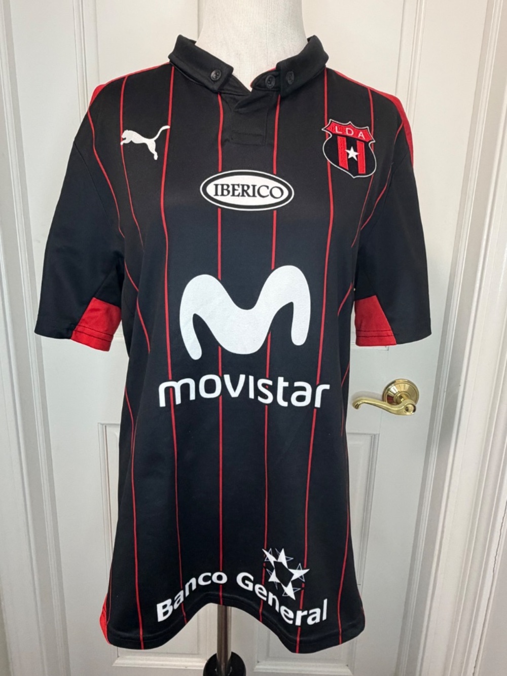 Puma Costa Rica Liga Deportiva Alajuelense LDA 2015/16 Soccer Jersey Size Medium